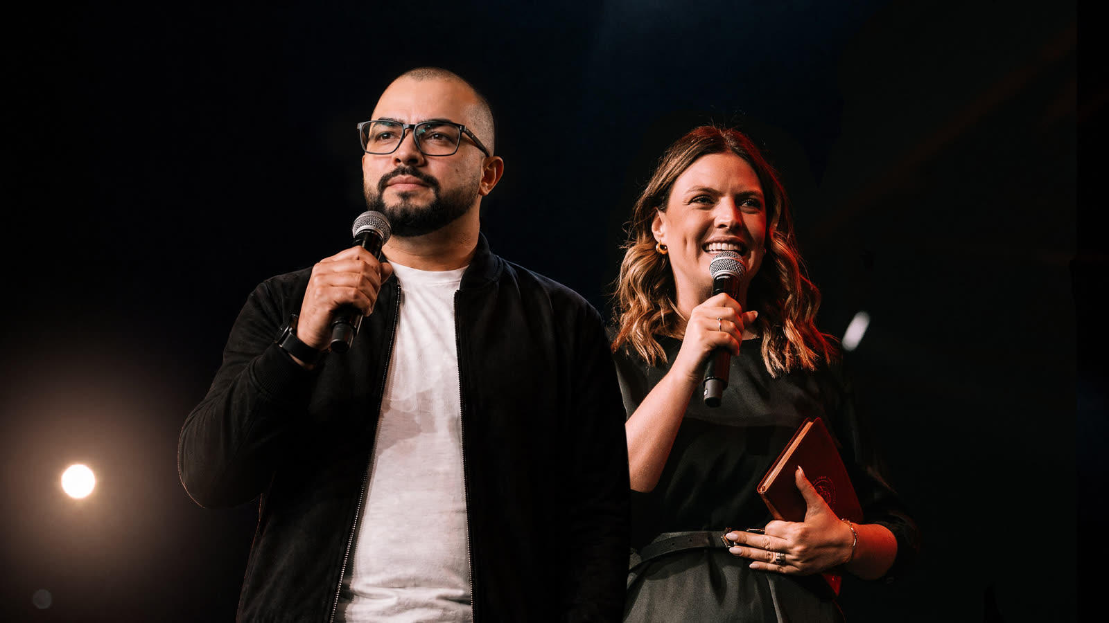 Pastores Guilherme e Letícia Soares